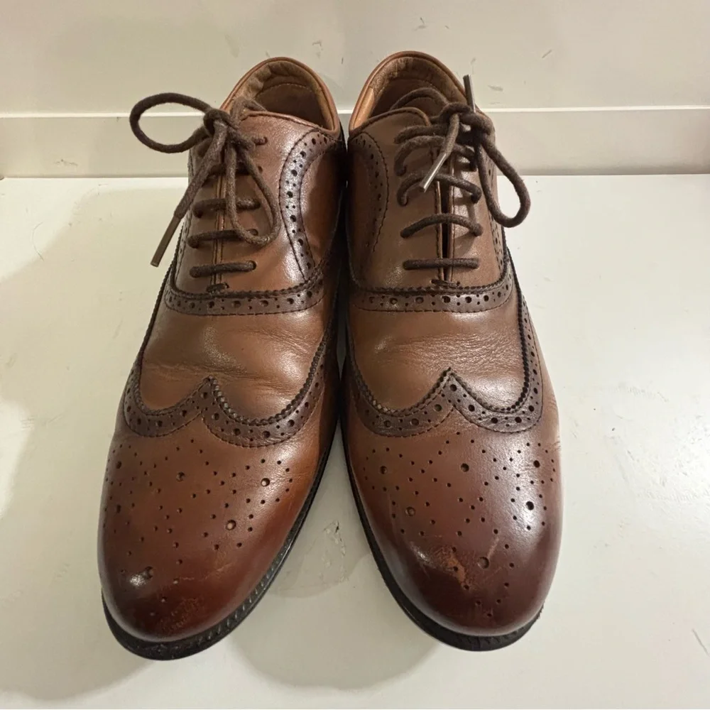 JH Bass & Co Brown Leather Wingtip Oxford Slip Resistant Preppy Shoes Size 7.5